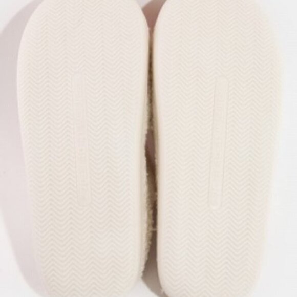 NWT Colorful Smiley Faces Fuzzy Slippers Size: Women's 8-9 - Picture 3 of 5